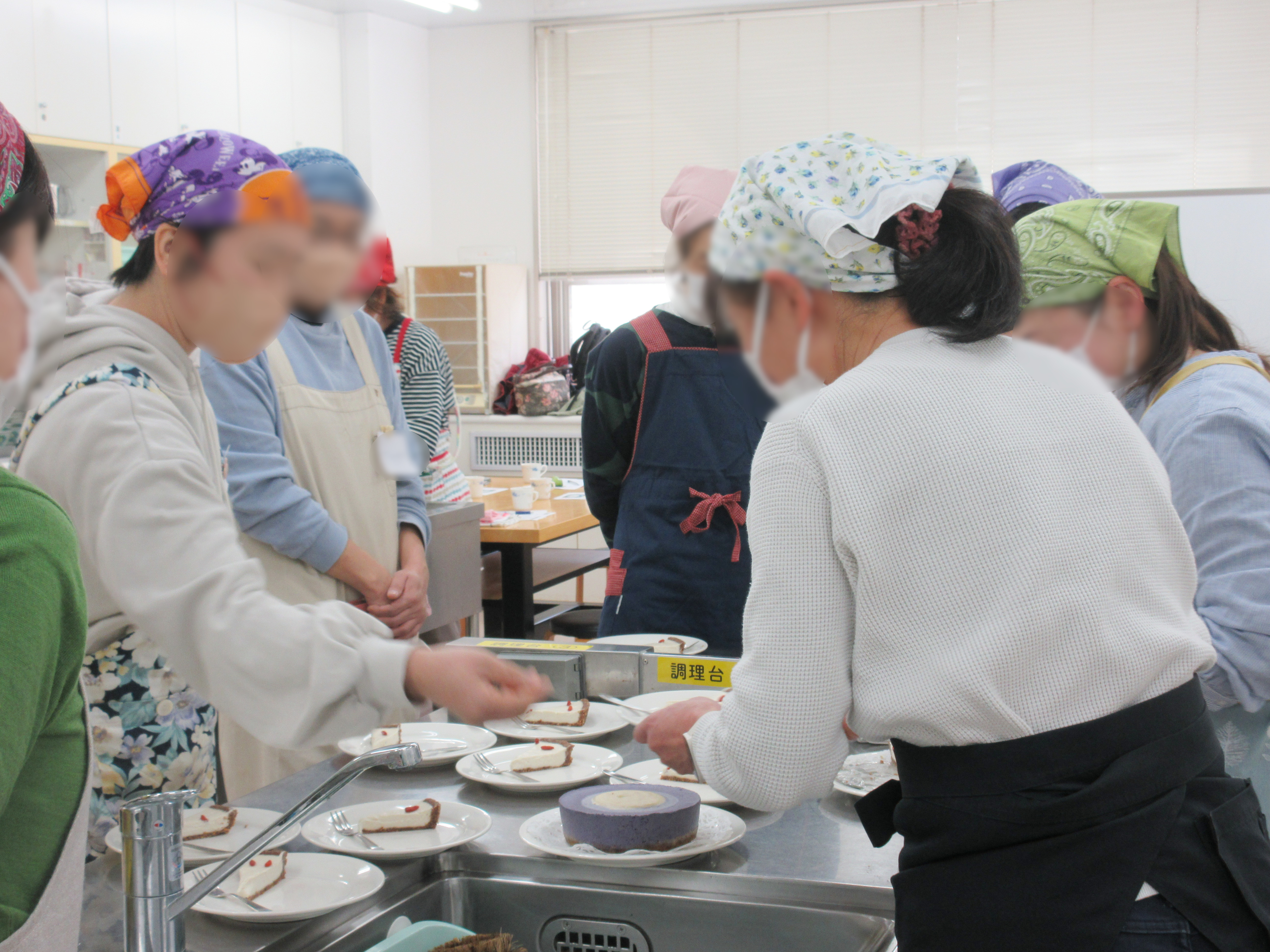 100���A�����̃`�[�Y�P�[�L���o���悤