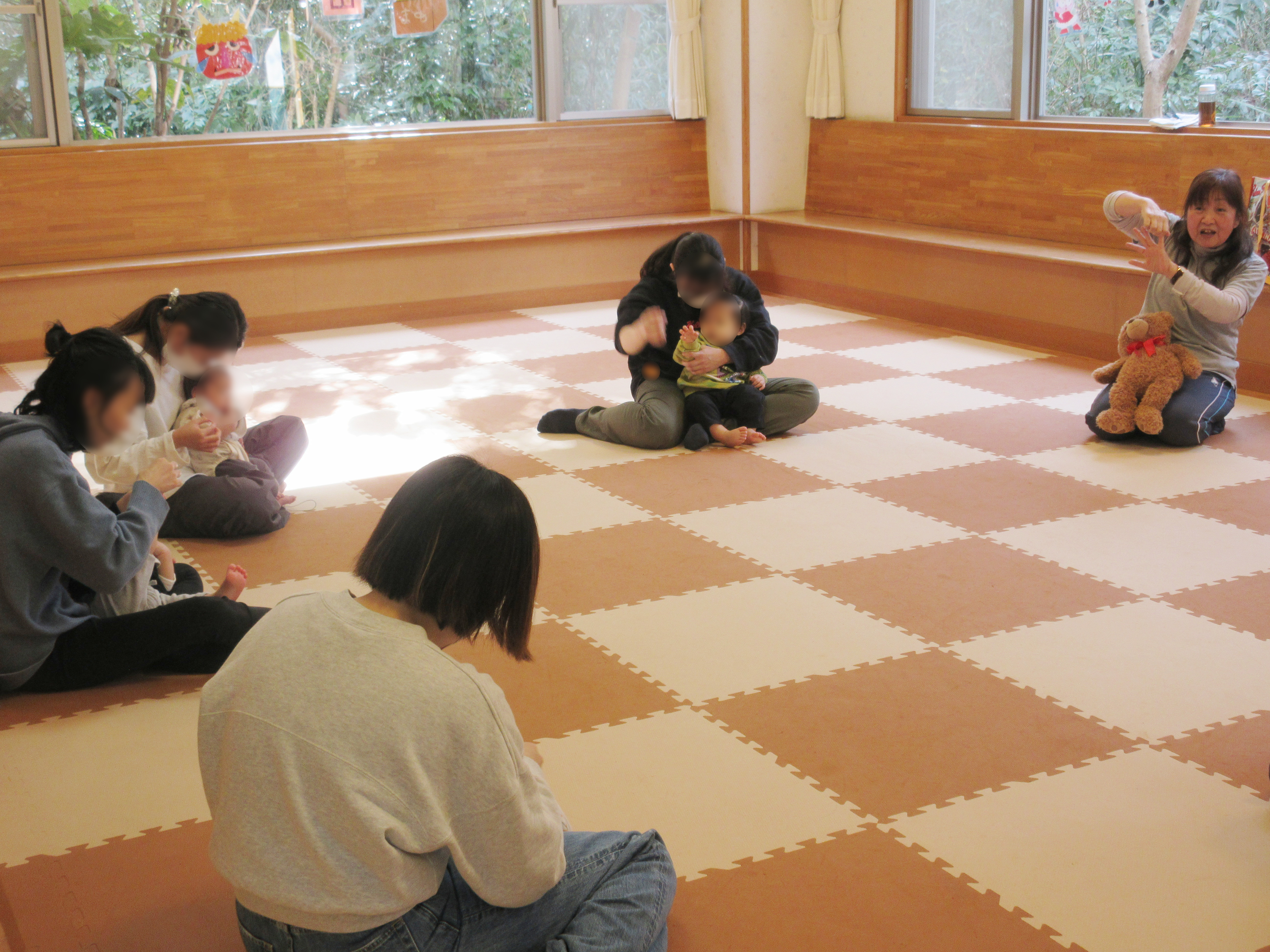 子育て支援者さんと一緒に遊ぼう 子育て支援者さんと一緒に遊ぼう
