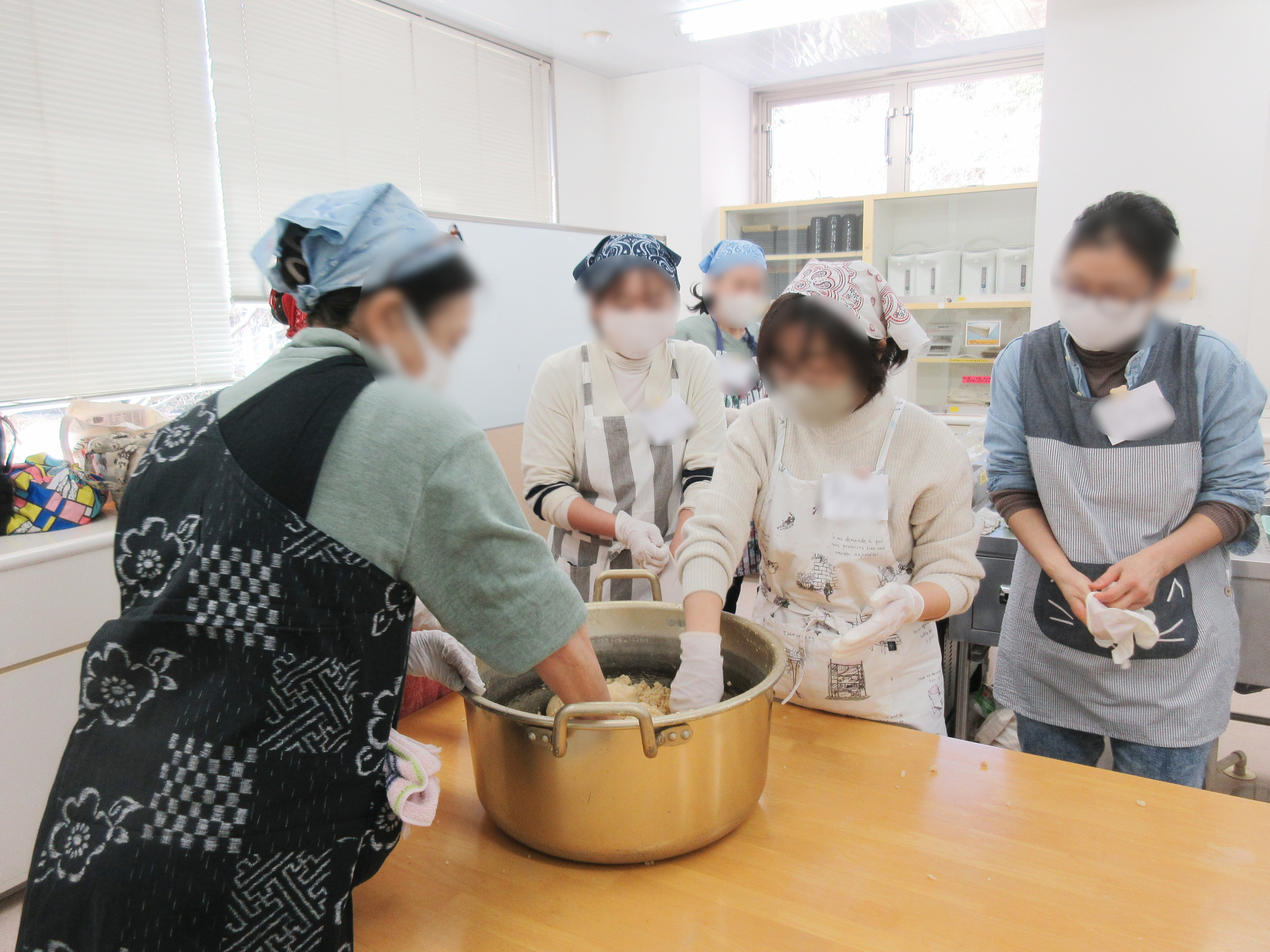 ���X��苳��