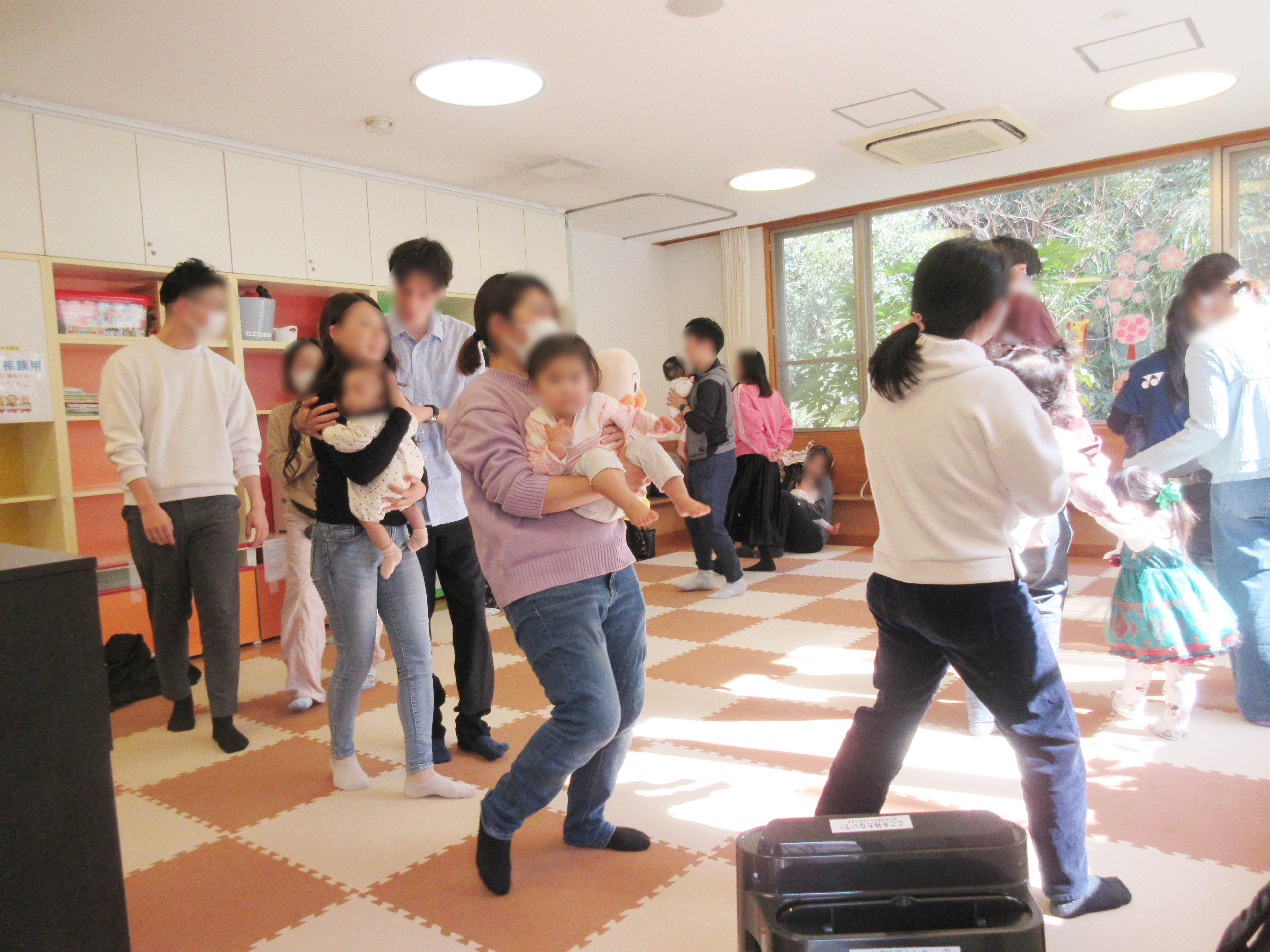 �~�j�R���T�[�g