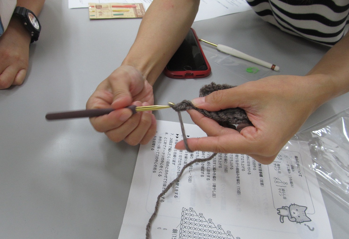 かぎ針編み作成の様子 かぎ針編み作成の様子