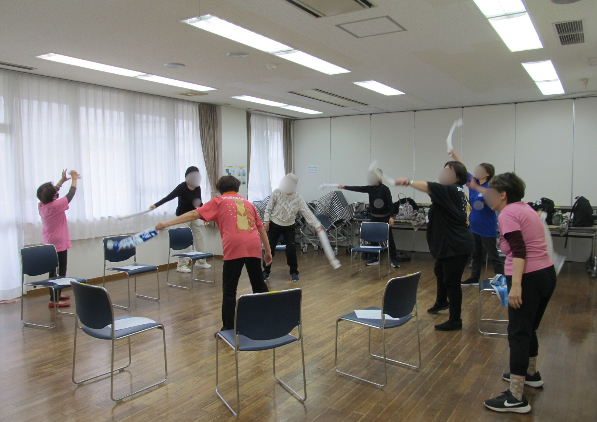 タオルで反射神経をきたえる運動 タオルで反射神経をきたえる運動