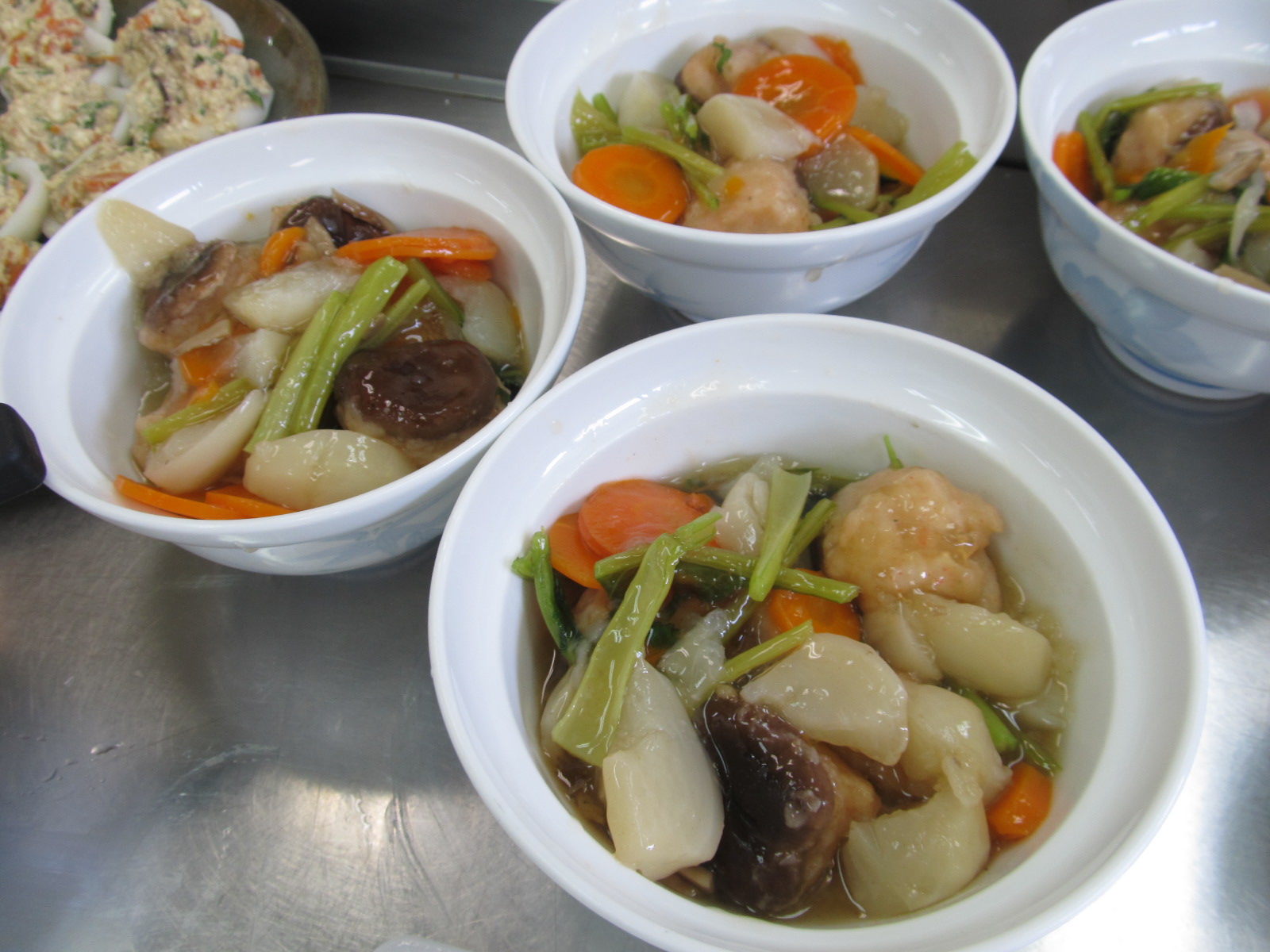 ��������